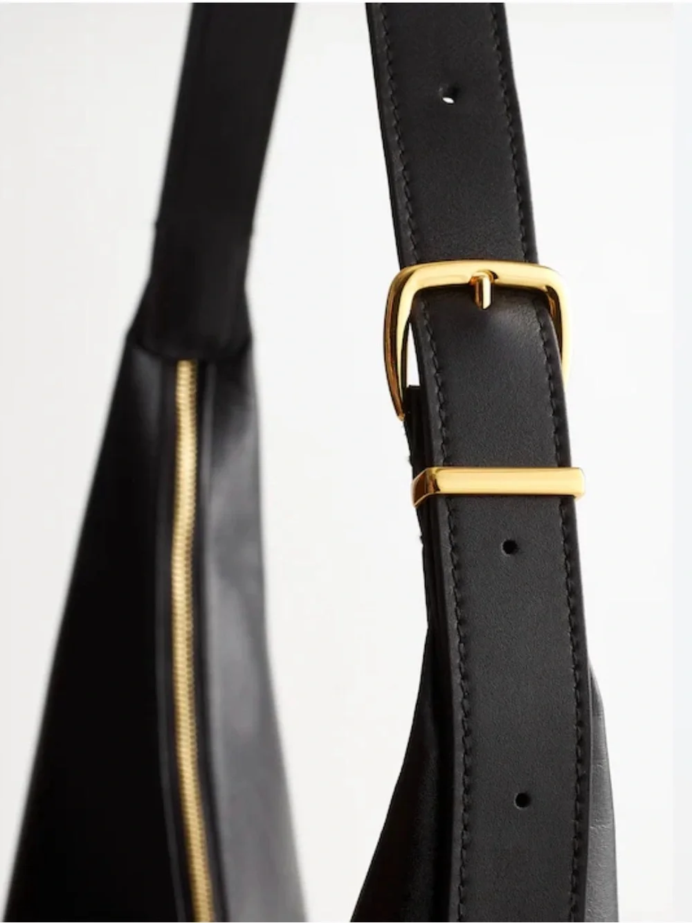 Madewell - The Essential Curve Black Leather Shoulder Bag (Rare)